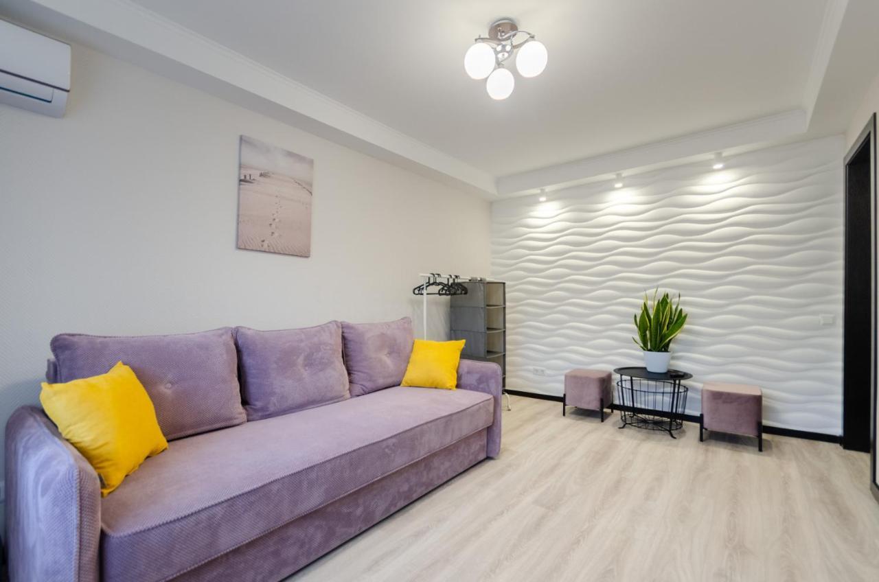 Artal Apartment On Obolonskyi Avenue 16 Kiew Exterior foto