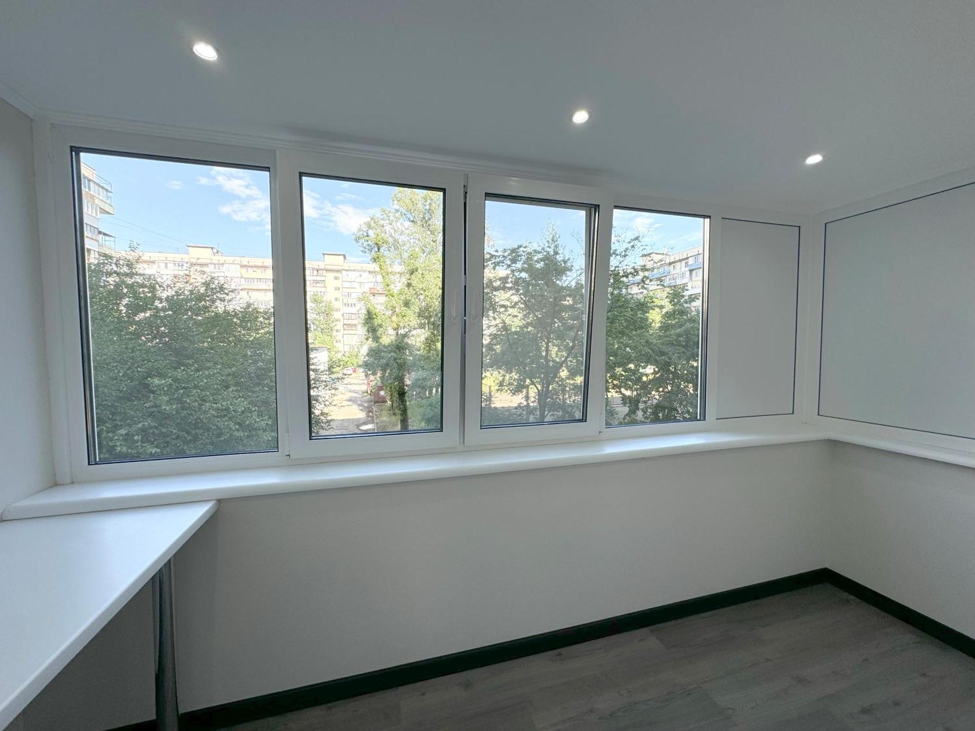 Artal Apartment On Obolonskyi Avenue 16 Kiew Exterior foto